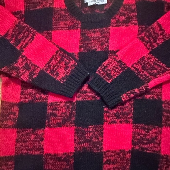 Gap Vintage Red & Black 100% Wool Buffalo Check Sweater | Cozy Heritage | S - Picture 4 of 4